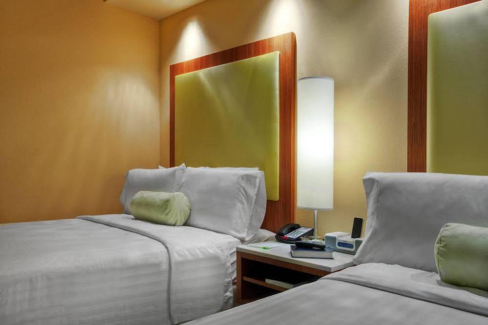 Springhill Suites By Marriott Baton Rouge North / Airport Εξωτερικό φωτογραφία